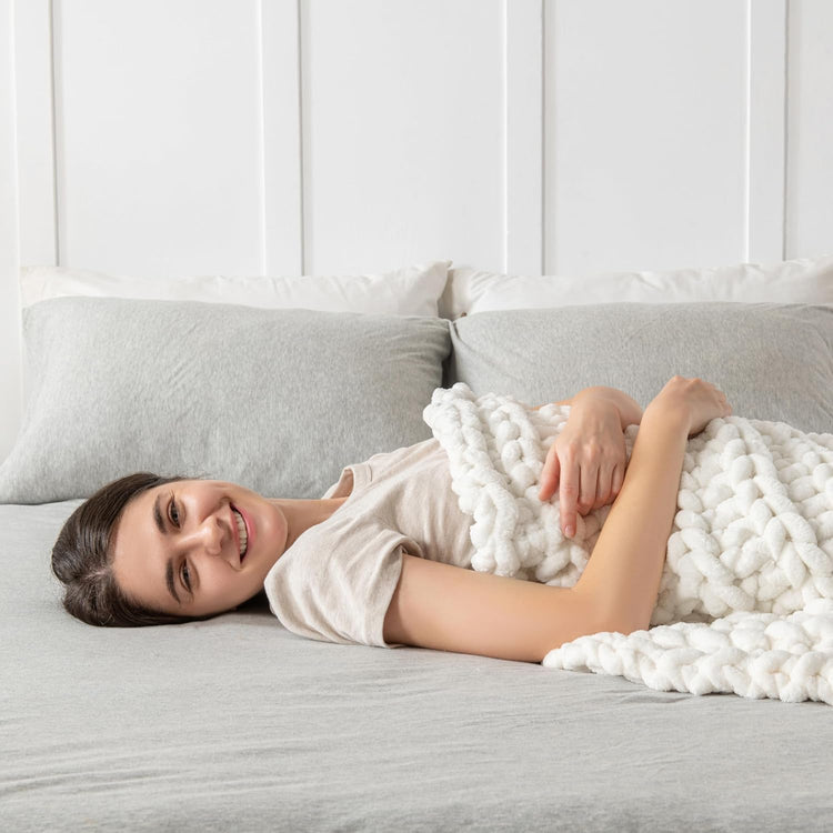 Lightweight Fleece Blanket