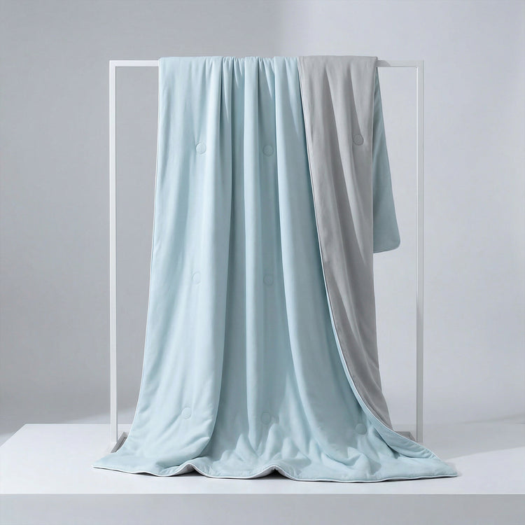 Reversible Ice Cooling Comforter